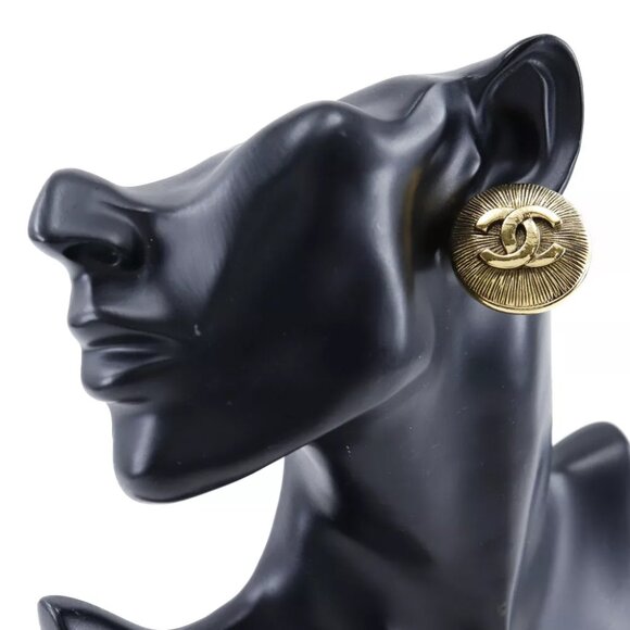 CHANEL COCO Mark Earring Plated Gold 30.0g Women - Picture 7 of 8